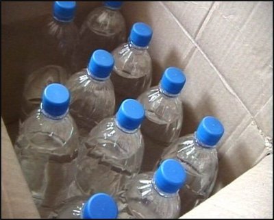 Полицейские изъяли 150 литров контрафактного спирта в Усть-Коксе