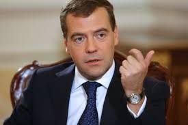 Дмитрий Медведев пообещал не повышать налоги до 2018 года