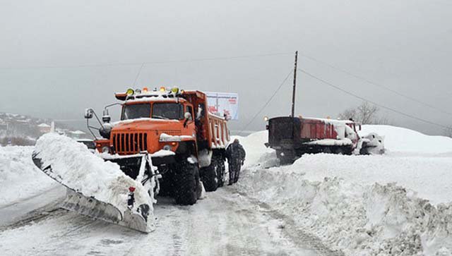 Снегопад оставил без света 89 тысяч человек во всех районах республики