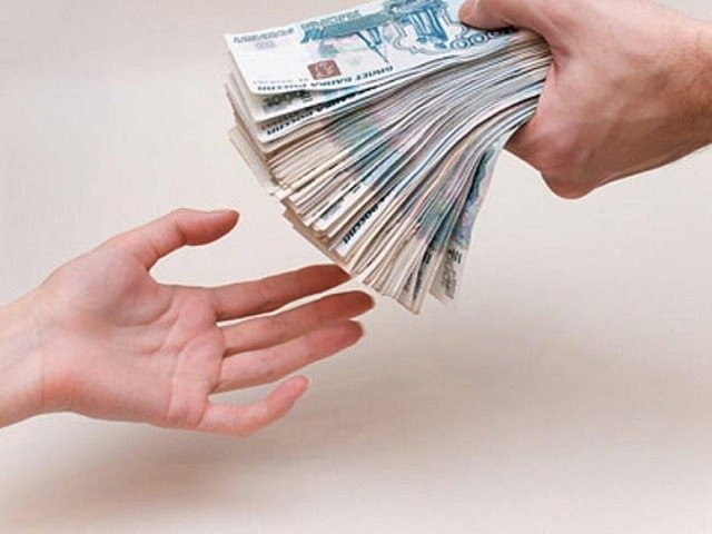 Уроженец Казахстана выманил у жителей региона почти миллион рублей