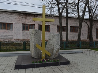 Памятник жертвам политических репрессий реконструируют в Горно-Алтайске