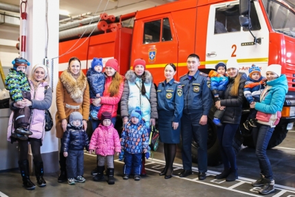 День открытых дверей прошел в пожарной части города Горно-Алтайска