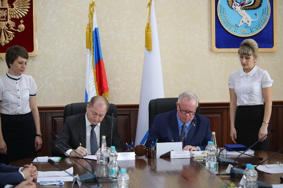 Правительство Республики Алтай и МРСК Сибири подписали соглашение о сотрудничестве