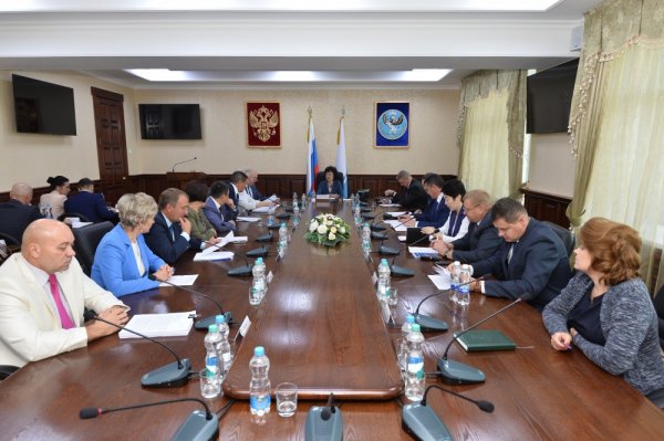 На внеочередном заседании Правительства Республики Алтай рассмотрели изменения в бюджет