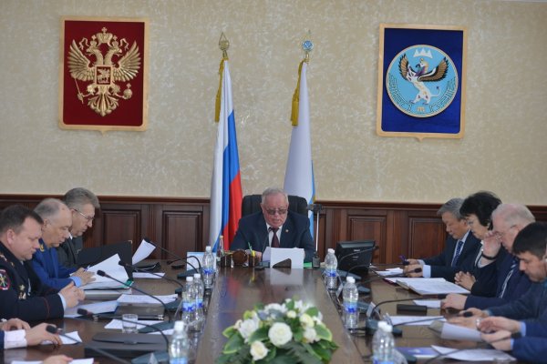 Александр Бердников провел заседание Антитеррористической комиссии Республики Алтай