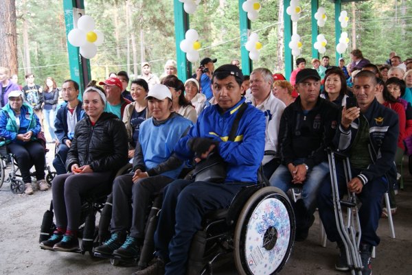 Парафестиваль «Мы раскрываем крылья!» прошел в Республике Алтай