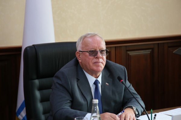 Александр Бердников провел заседание антинаркотической комиссии Республики Алтай