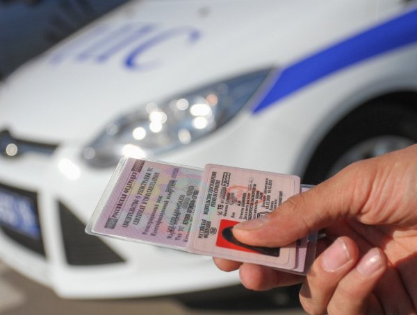 В Турочакском районе сотрудники ГИБДД выявили факт управления автомобилем с поддельным водительским удостоверением