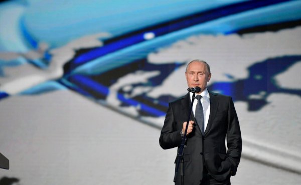 Владимир Путин рассказал о наскальных рисунках в Горном Алтае