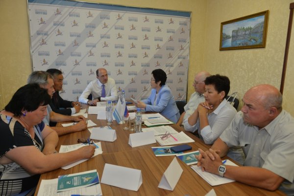 Олег Хорохордин обсудил с экспертами формирование программы развития Республики Алтай