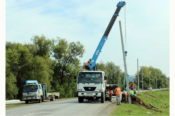 Завершается обустройство электроосвещения дороги в районе села Туньжа