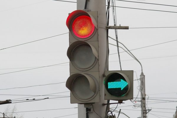 На одном из перекрестков города установят дополнительную секцию светофора