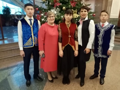 Победители межрегионального конкурса эссе в рамках проекта «День рубля» представили Республику Алтай на круглом столе в Москве