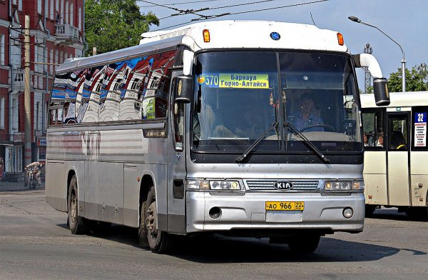 Количество межрегиональных автобусных маршрутов сокращено в Республике Алтай