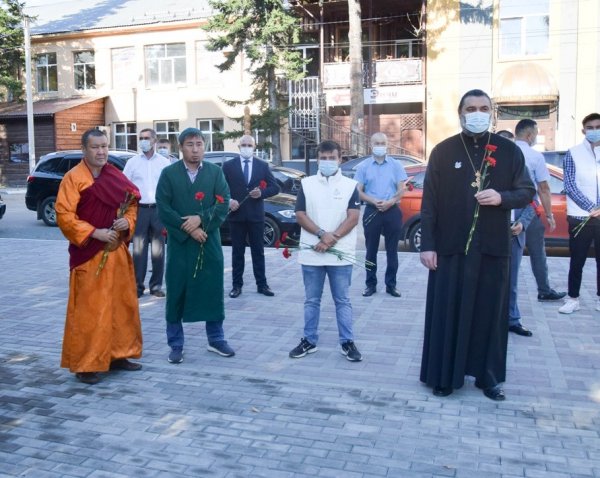 Акция памяти ко Дню солидарности в борьбе с терроризмом прошла в Горно-Алтайске