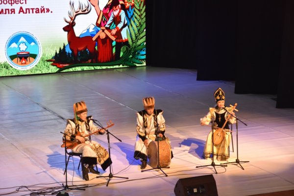 Победителей международного Курултая сказителей назвали в Республике Алтай