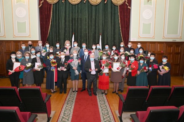 Торжественное вручение государственных наград состоялось в Республике Алтай