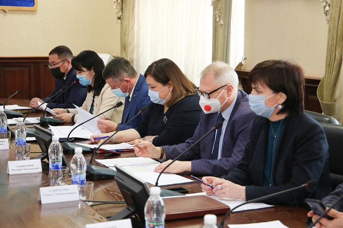 Заболеваемость COVID-19 в Республике Алтай снизилась за неделю на 33%