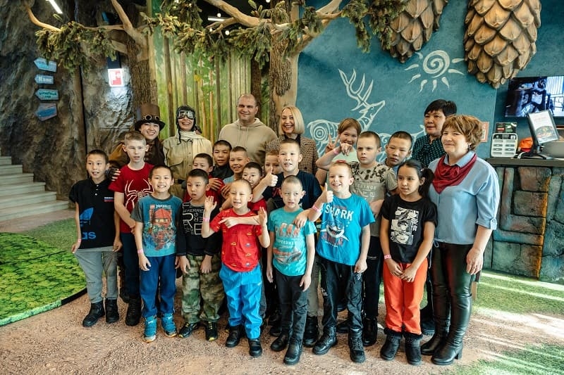 Благотворительный день для детей-сирот прошел на курорте Сбера «Манжерок»