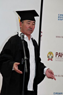 Спикер Иван Белеков получил право читать лекции в сибирской академии госслужбы