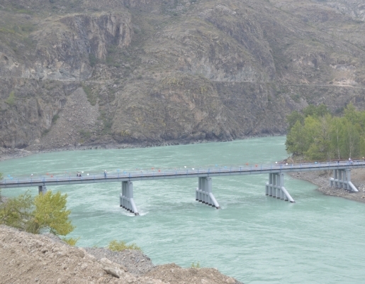 Два новых моста через Чую и Катунь открыли в Горном Алтае