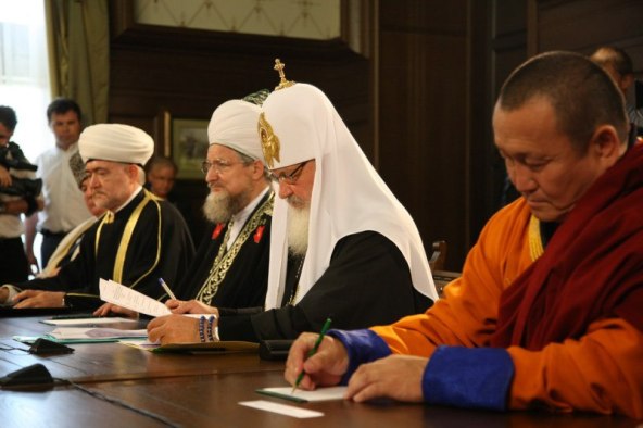 ФАДН России разработало пособие по вопросам взаимодействия государства и религиозных организаций