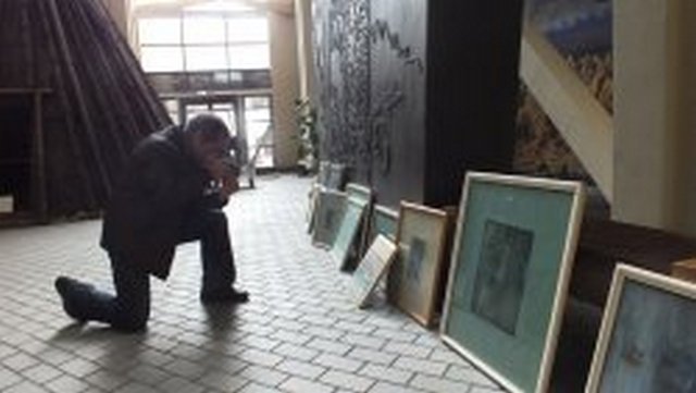 Персональная выставка Сергея Янсона открывается в Горно-Алтайске