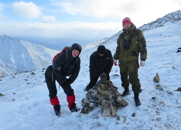 В Иркутске и Бурятии специалистам по охране снежного барса помогут волонтеры