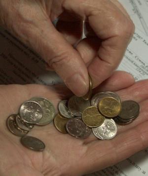 Средняя пенсия в России повысится почти на 500 рублей