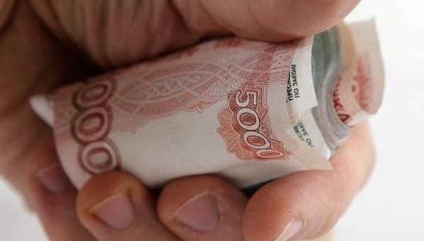 Мошенник, представившийся сотрудником банка, похитил у жителя Горно-Алтайска более 8000 рублей