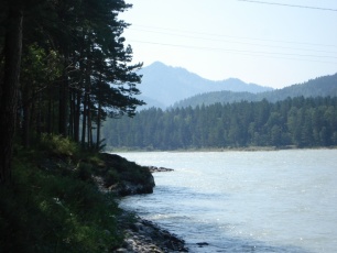 В Республике Алтай прокуратура в судебном порядке добилась обеспечения беспрепятственного доступа к реке Катунь