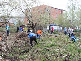 220 тонн мусора собрали во время субботников в Горно-Алтайске