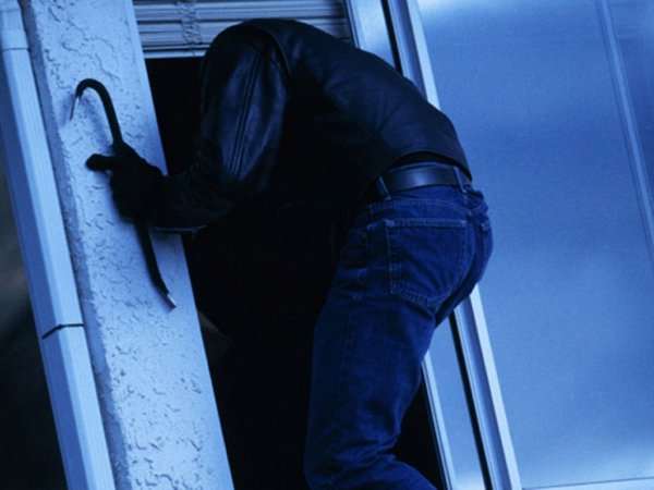 В Майминском районе сотрудниками полиции установлен мужчина, совершивший кражу из почтового отделения
