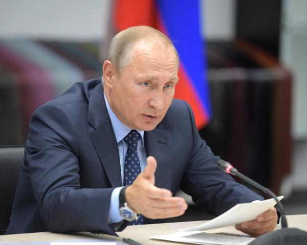 Россияне стали больше доверять Путину и силовикам