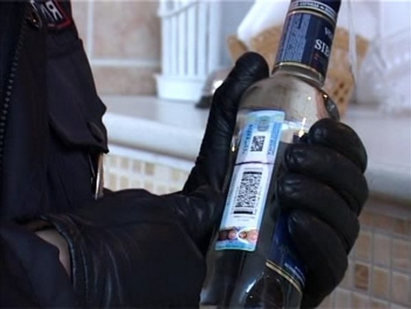 Сотрудниками полиции проводится проверка по факту незаконной реализации алкогольной продукции