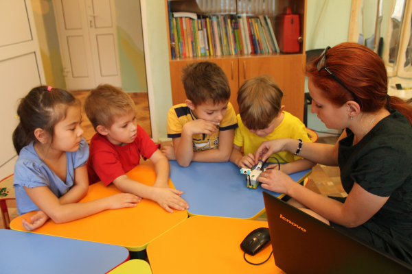 В рамках проекта ОНФ «Равные возможности – детям» в Горно-Алтайске открылся кружок робототехники