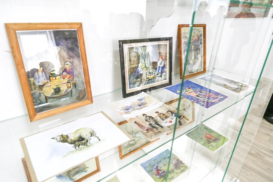 В Доме дружбы народов открылась выставка художников Республики Алтай