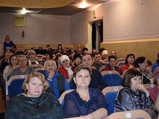 Вопросы медицинского обслуживания горожан обсудили на встрече с населением в Горно-Алтайске