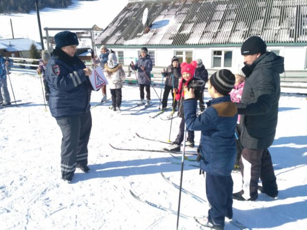 В Республике Алтай юные лыжники приняли участие в командной эстафете «Биатлон по ПДД»