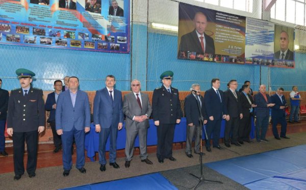 Чемпионат органов безопасности Сибири по самбо проходит в столице региона