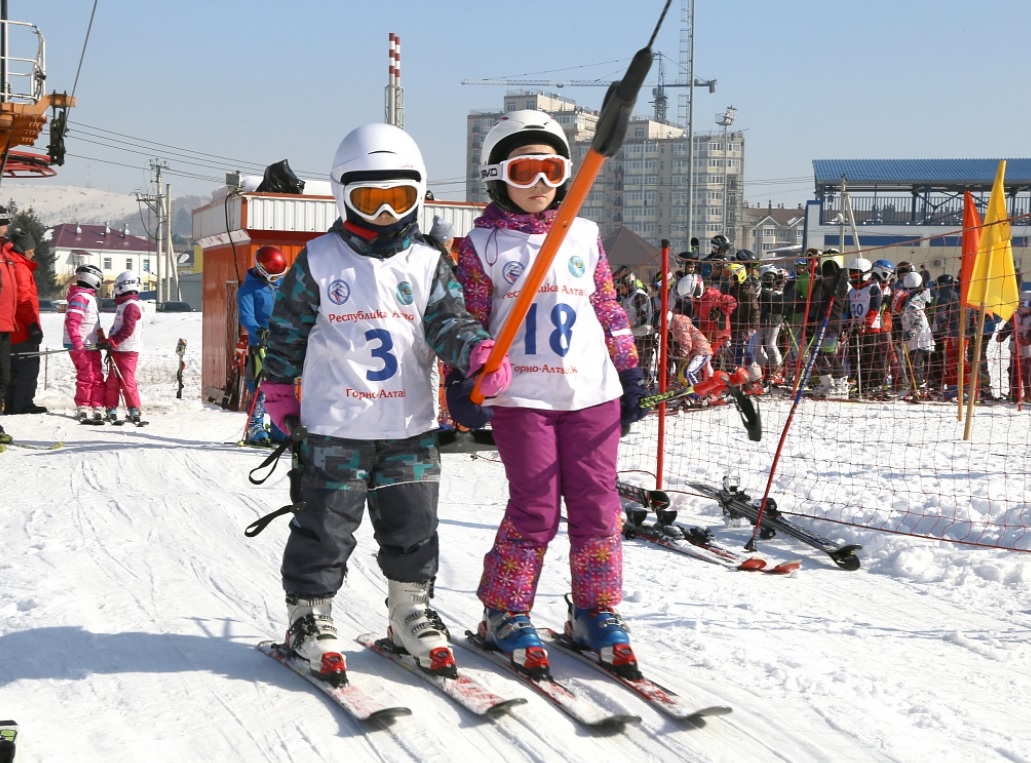 СДЮСШ по горным лыжам и сноуборду Горно-Алтайска празднует юбилей