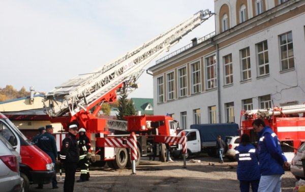 В национальной библиотеке Республики Алтай прошли учения по ликвидации пожара