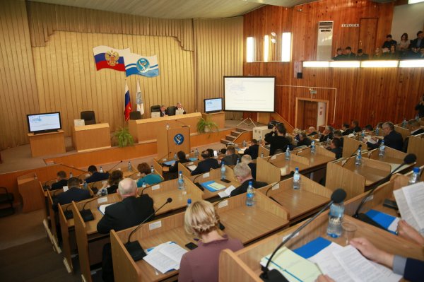 Состояние регионального законодательства в 2018 году обсудили в Горно-Алтайске