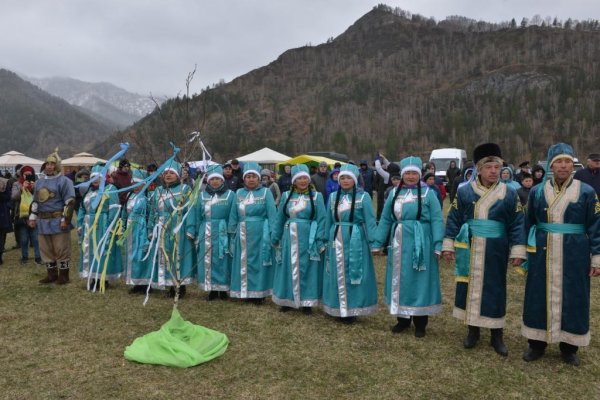 Олег Хорохордин открыл туристический сезон в Чемальском районе