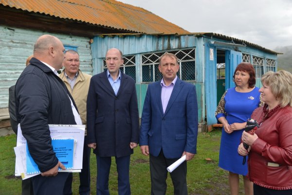 Врио главы региона посетил ряд социальных объектов Усть-Коксинского района