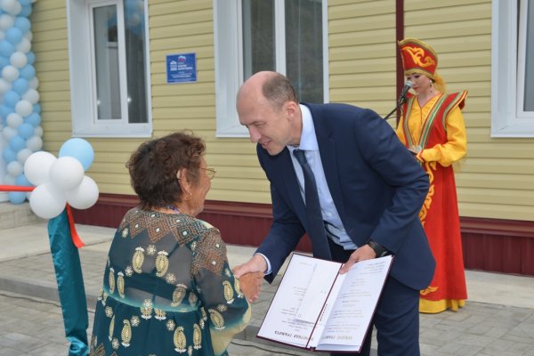 Олег Хорохордин открыл дом культуры в селе Купчегень
