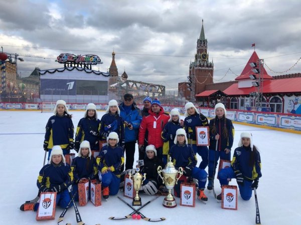 Команда «Чарас» из Республики Алтай победила в хоккейном турнире в Москве