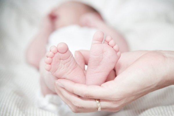 Изменились условия для назначения ежемесячного пособия при рождении первого ребенка