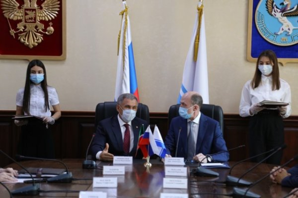 Олег Хорохордин и Рустам Минниханов подписали соглашение о сотрудничестве