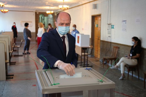 Олег Хорохордин принял участие в голосовании по поправкам в Конституцию РФ